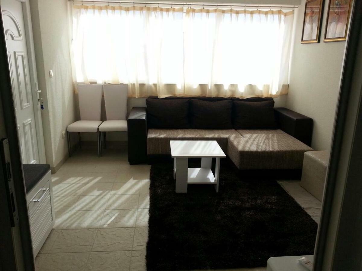 Kartini Apartment Nin Eksteriør billede