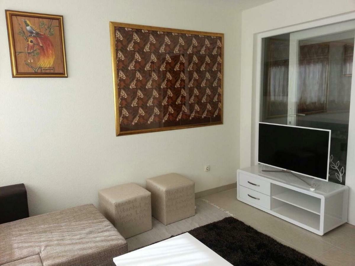 Kartini Apartment Nin Eksteriør billede