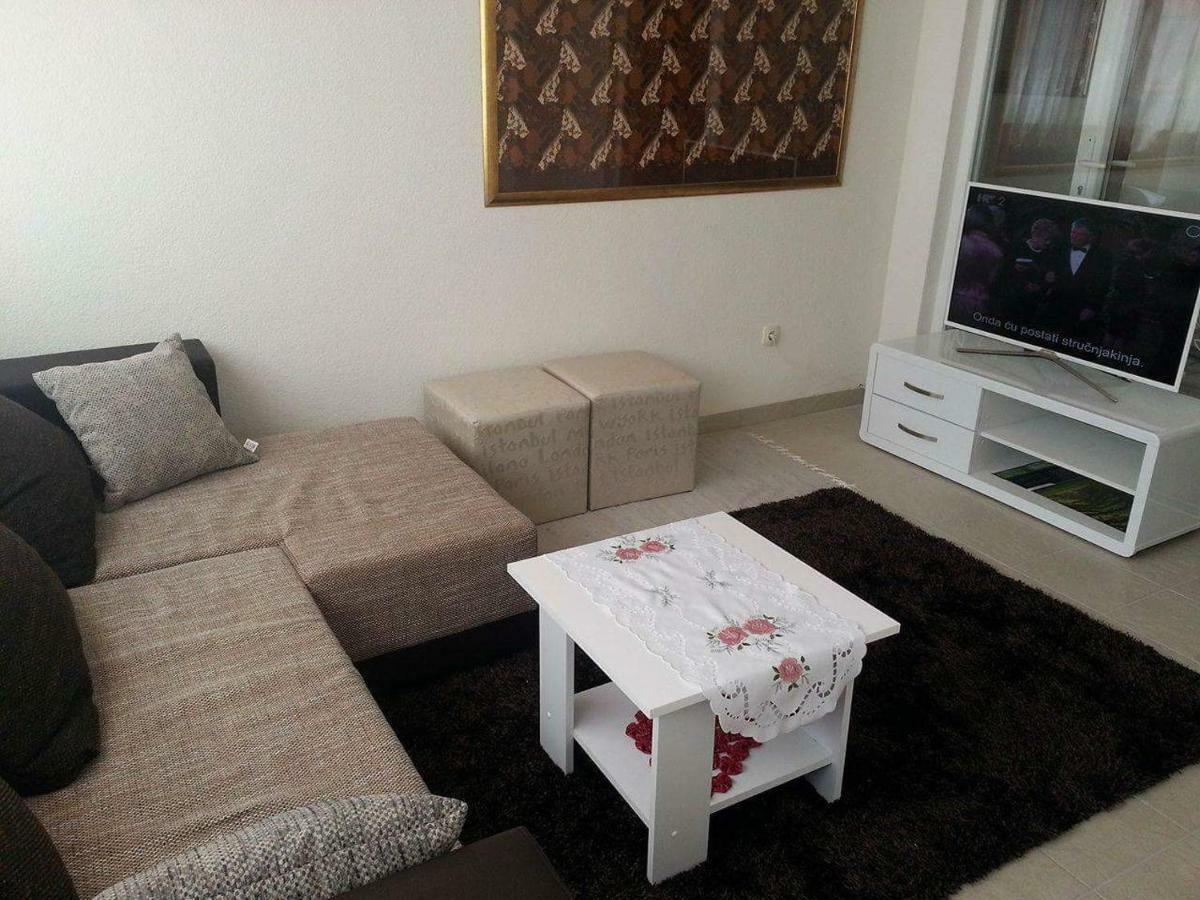 Kartini Apartment Nin Eksteriør billede